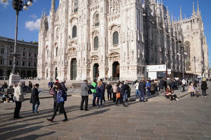 L'Italia riapre: "Dal 15 maggio via la quarantena dai Paesi Ue" 
