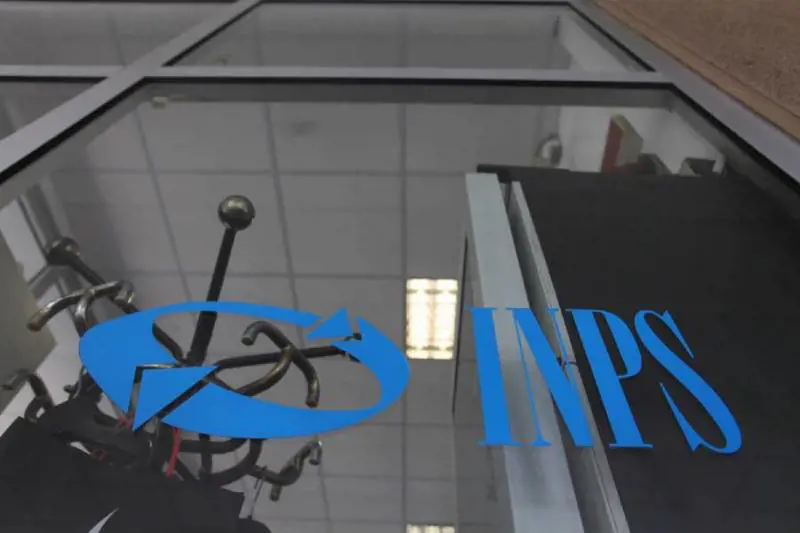 L'Inps: "La quarantena non è più malattia". Un salasso per i lavoratori rimasti a casa
