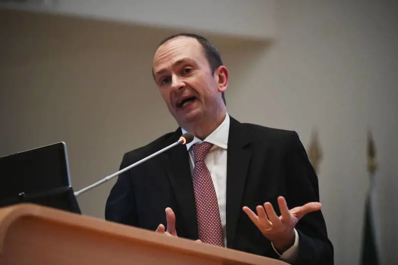 "Ora si rischia di morire più per l'ipertensione che per il Coronavirus"