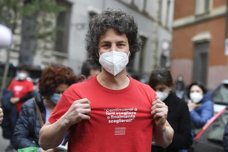 Le Sardine "entrano" nel Pd: pronto l'ultimo flop