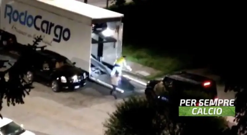 Ronaldo porta via i bolidi di lusso da Torino? È mistero sulla sua permanenza in bianconero