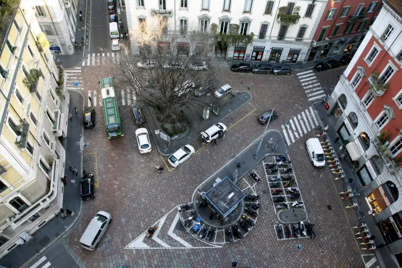 Trenta rilanci e 52 milioni per largo Treves