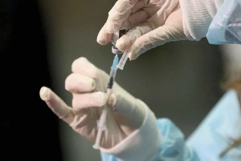 Vaccini, ecco tutti i sintomi delle trombosi