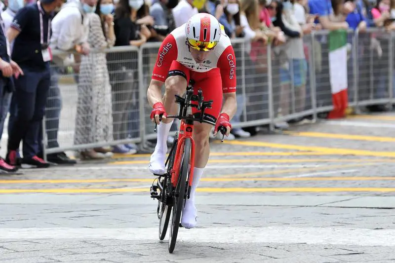 Portabandiera di coppia. Con Rossi e Viviani è salva la meritocrazia
