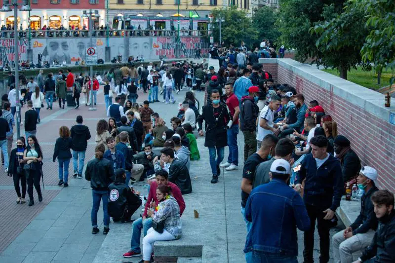Stop alle mascherine anche all'aperto: c'è la data