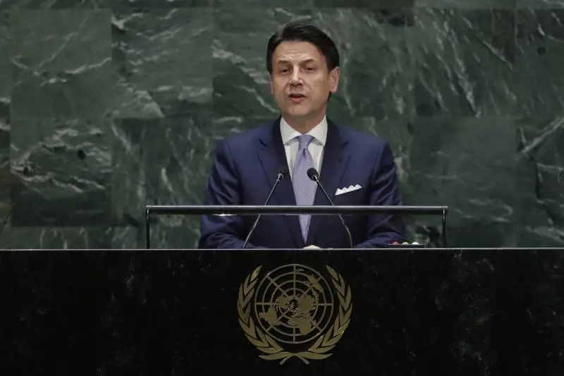 I grillini spingono Conte al Colle: "Sennò arriviamo al 2023 senza leader...”