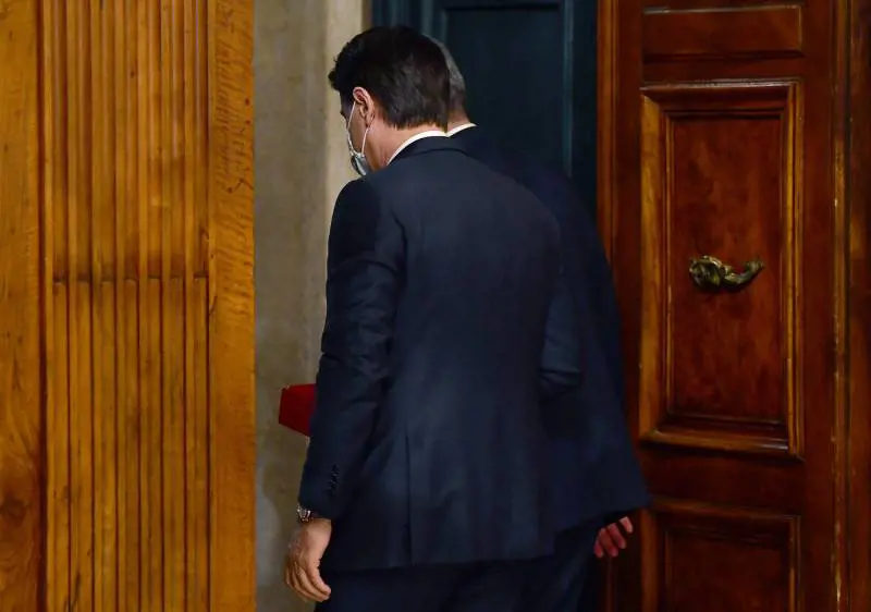 Conte ora usa la Segre per difendere il suo governo-disastro