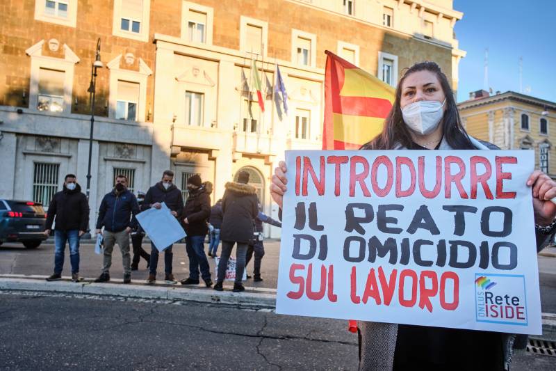 Manifestazione pro vittime di Viareggio