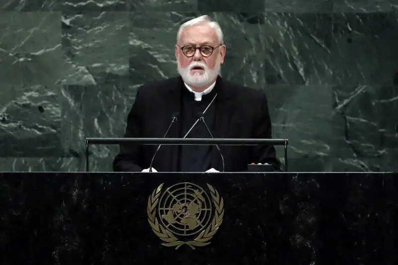 Paul Richard Gallagher, il diplomatico vaticano dietro la missiva contro il ddl Zan