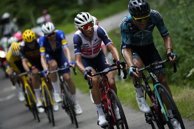 Oggi Nibali lascia il Tour ma intanto attacca