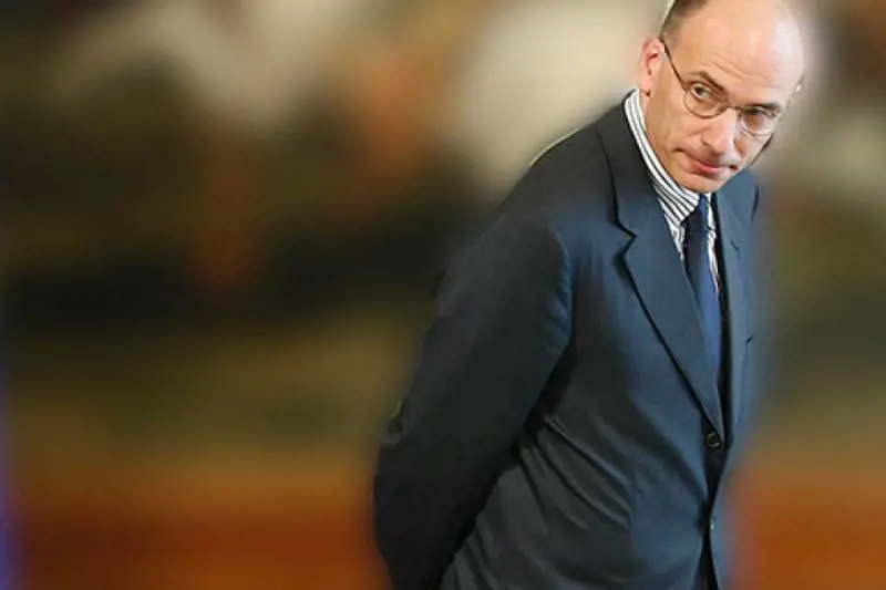 Letta sotto assedio sui migranti: così vuol ingraziarsi le Ong