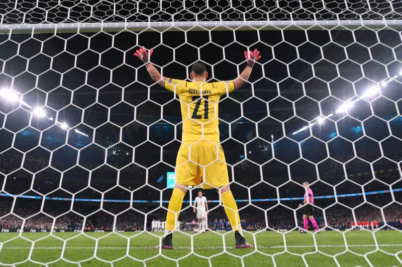 Donnarumma parte male al Psg: la scelta che lo gela