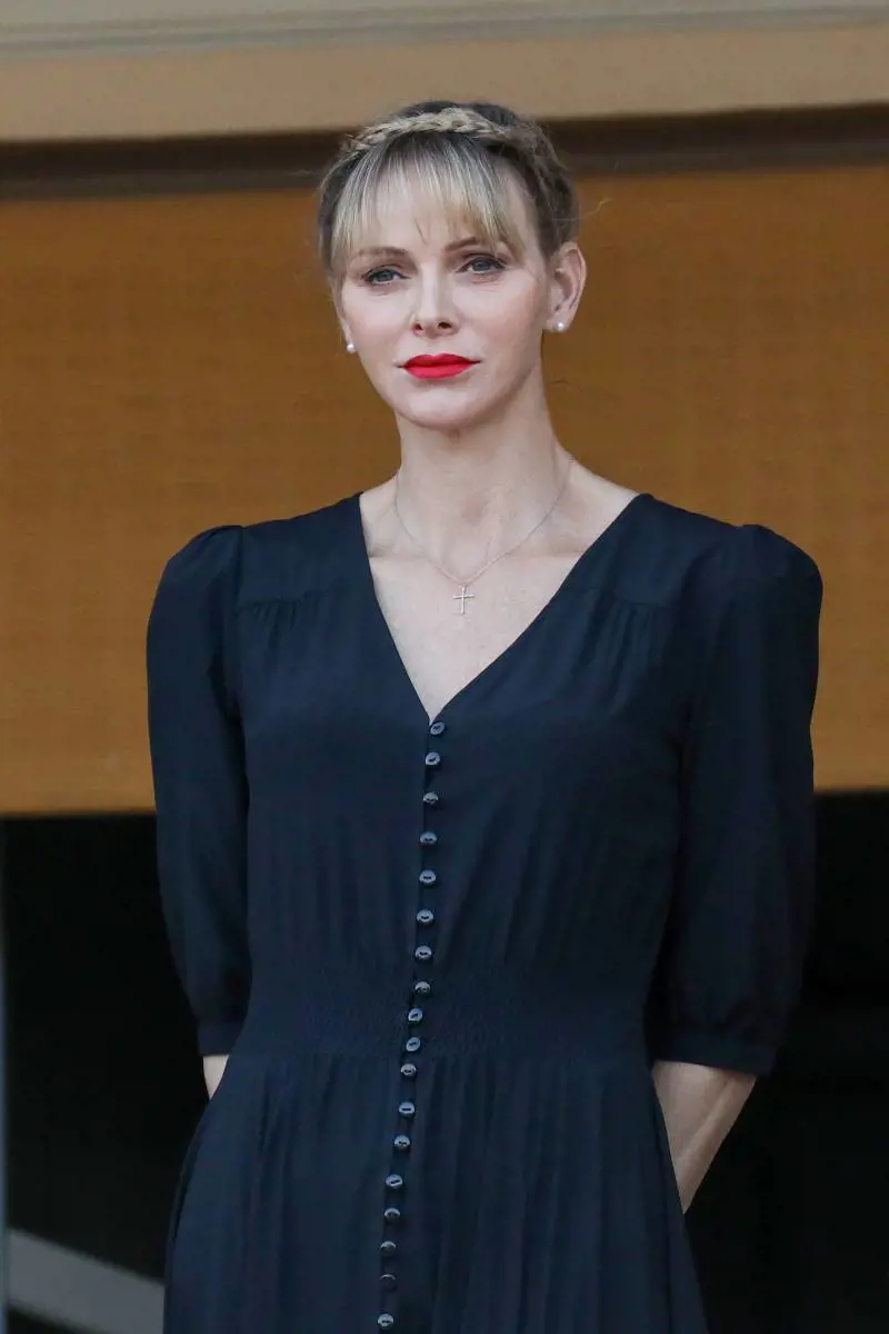 L'operazione e il mancato rientro a casa: cos'ha la principessa Charlène di Monaco