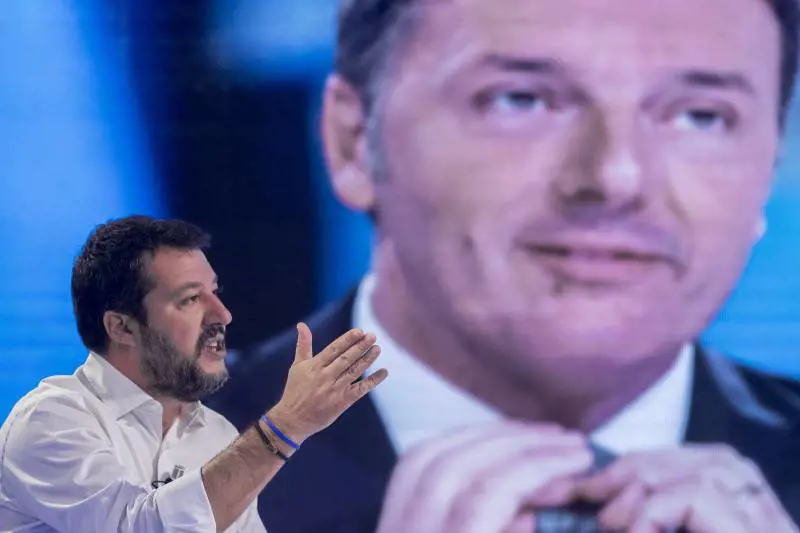 "Quota 100 nel 2022", "Riposati". Guerra sulle pensioni