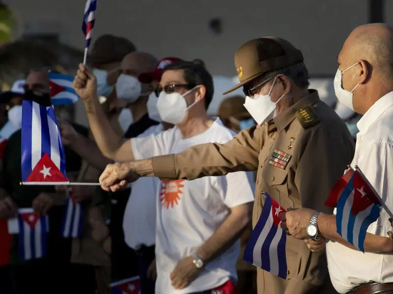 Cuba, il regime ha paura. Il piano di Raùl Castro per fuggire in Sudafrica