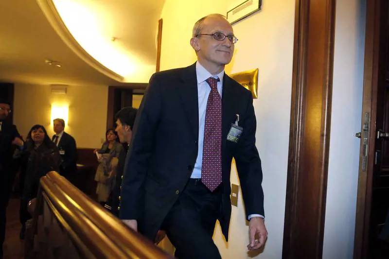 La Bce libera le cedole.  Ma i casi Mps e Carige preoccupano il mercato