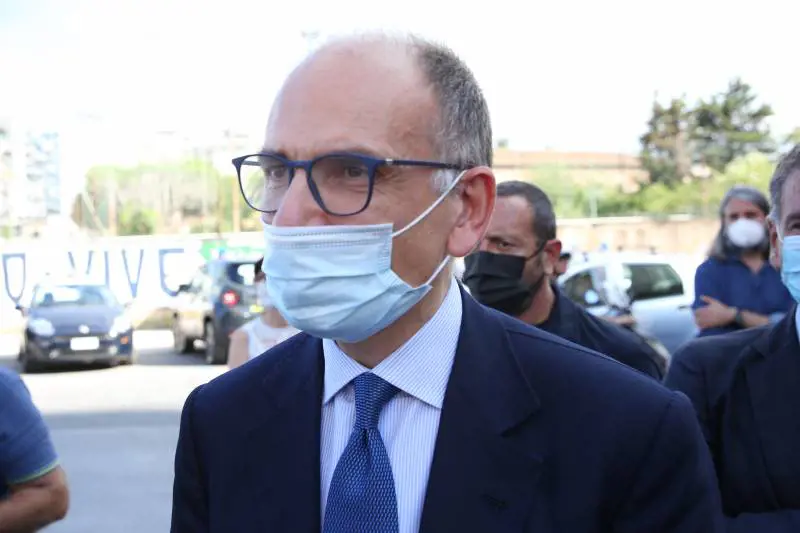 La bomba Mps fa tremare il Pd. Ora Letta teme il "trappolone"