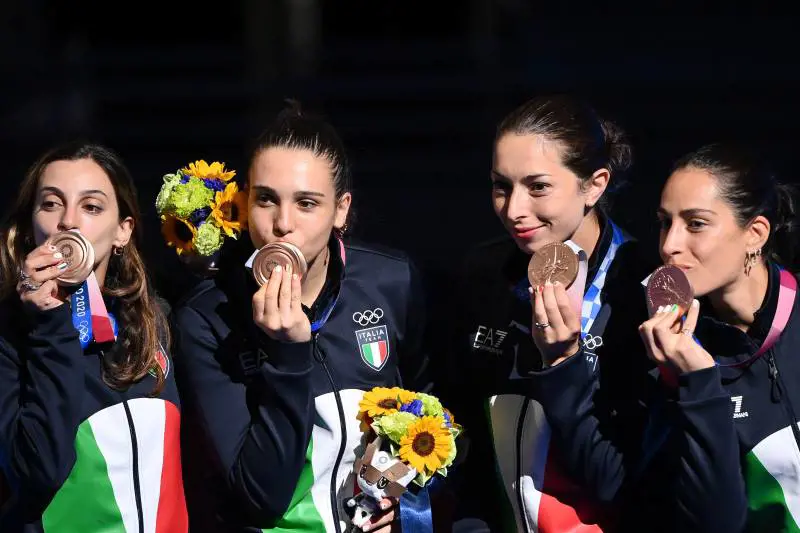 Le azzurre della spada e un bronzo agrodolce
