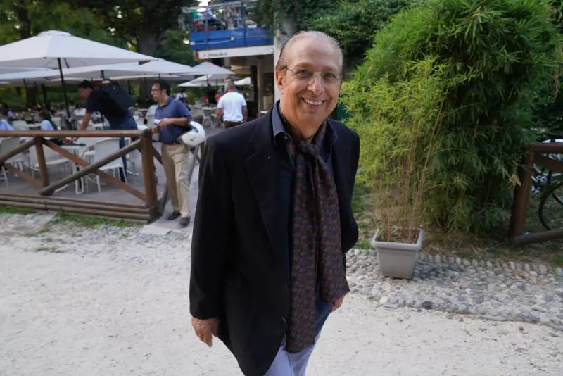"Serve una giustizia giusta". Anche Paolo Berlusconi firma per la riforma