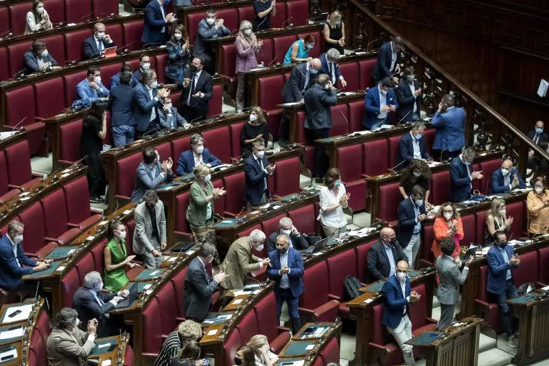 Il Ddl Zan va in freezer. E ora scoppia la "rissa"