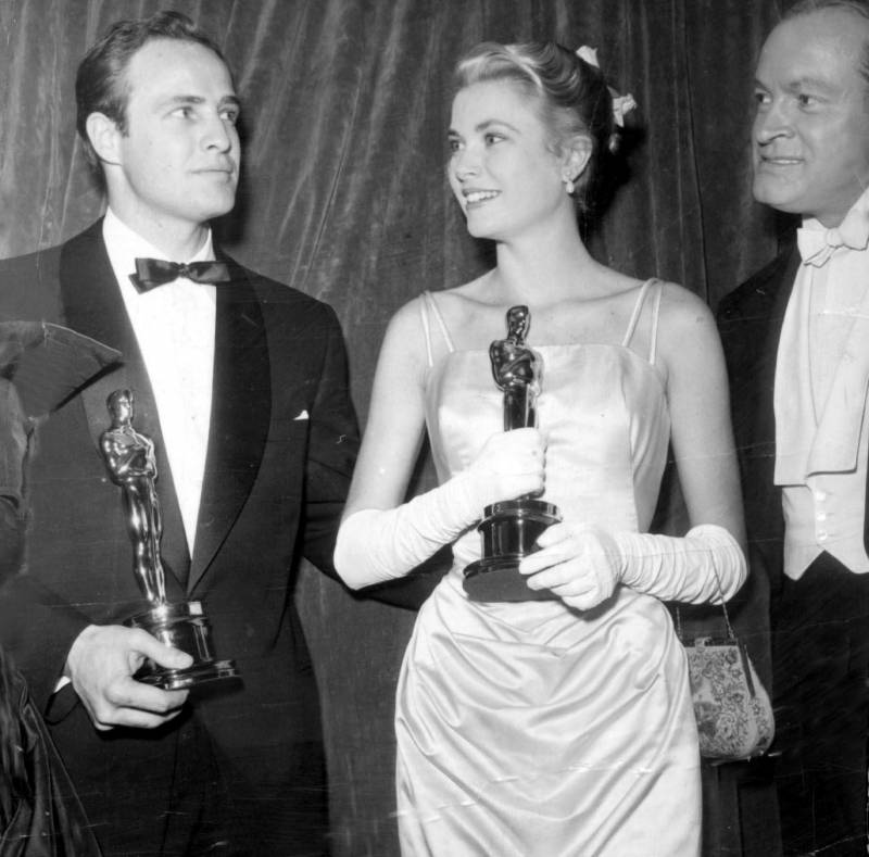 Grace Kelly con l'Oscar