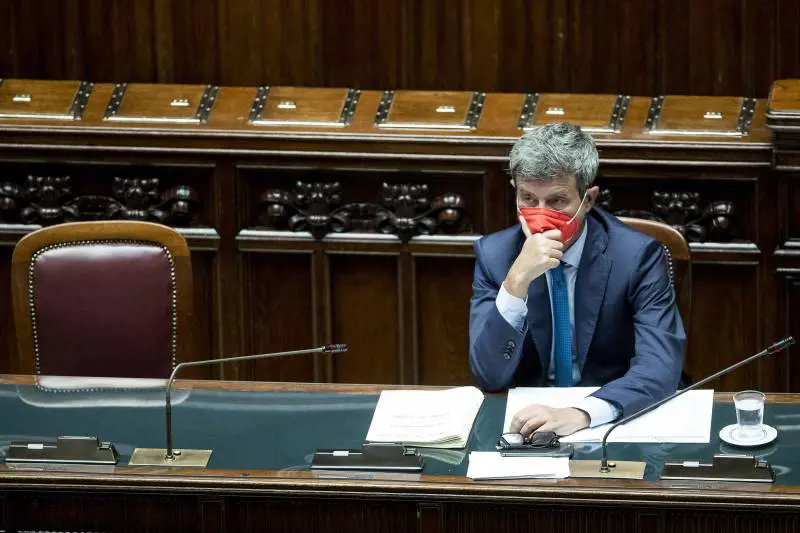 Obbligo di vaccinazione? Orlando: "Pronti a esplorare tutte le soluzioni..."