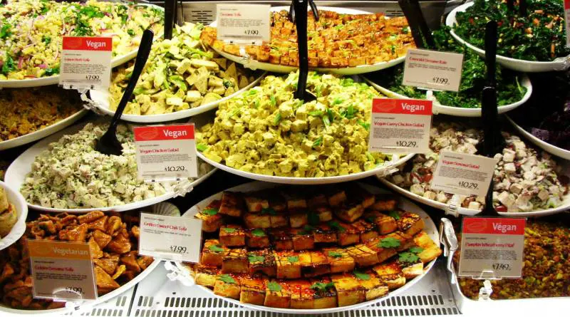 "È troppo bianco". Pure il veganesimo sul banco degli imputati