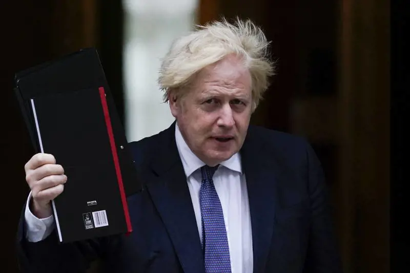 La Ue media per l'Irlanda ma Londra resta scettica