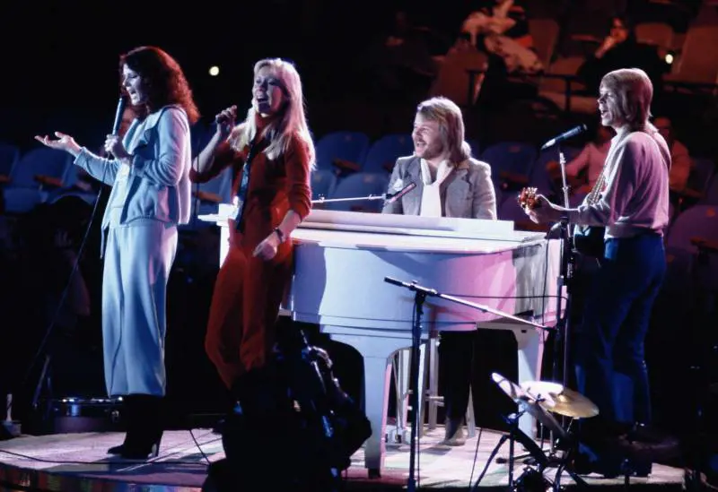 Il ritorno degli Abba: "Rieccoci dopo 40 anni per viaggiare nel futuro"
