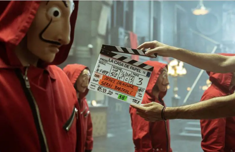 Mistero sulla Casa di Carta. Ma i protagonisti: "Chiuderemo con il botto"