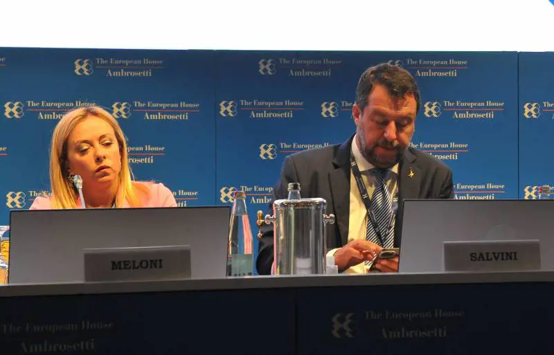 Scostamento di bilancio o no? La strana lite SaIvini-Meloni