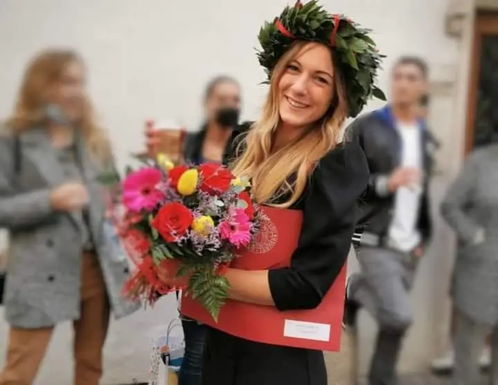 Chiara uccisa dal vicino: aveva in bocca uno straccio imbevuto di candeggina
