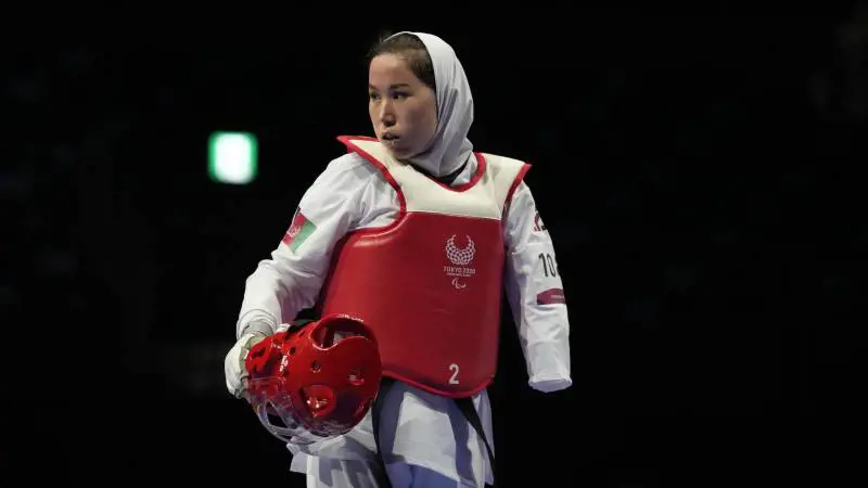 Gli integralisti e il divieto di sport per le donne. "È inappropriato mostrare il viso e il corpo"