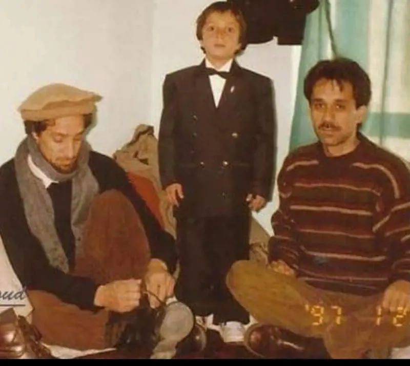 "Profanata la tomba del leone Massoud. L'orrore nell'anniversario della morte"