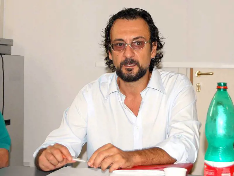 Il professore "no crocifisso" è anche un No Pass