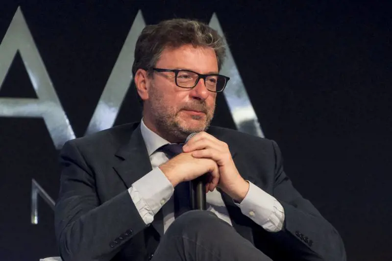 Il piano di Giorgetti: "Draghi al Quirinale, poi si torna subito al voto"
