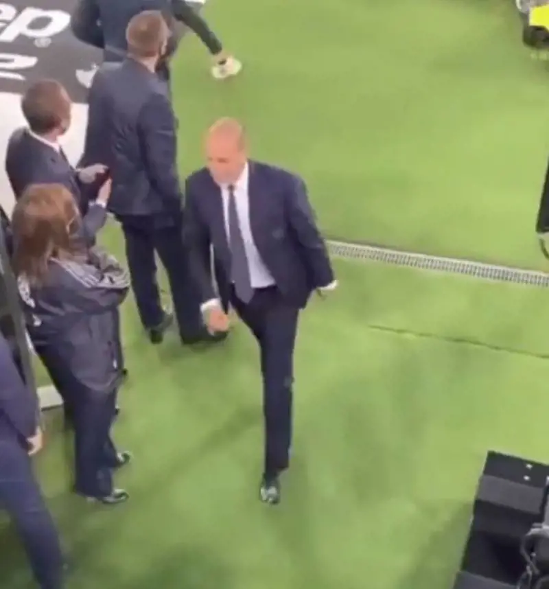 "Porca tr...state giocando". L'ira di Allegri subito dopo Juve-Milan