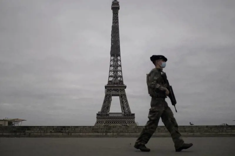 L'operazione segreta di Francia ed Egitto: "In Libia uccisi centinaia di civili innocenti"