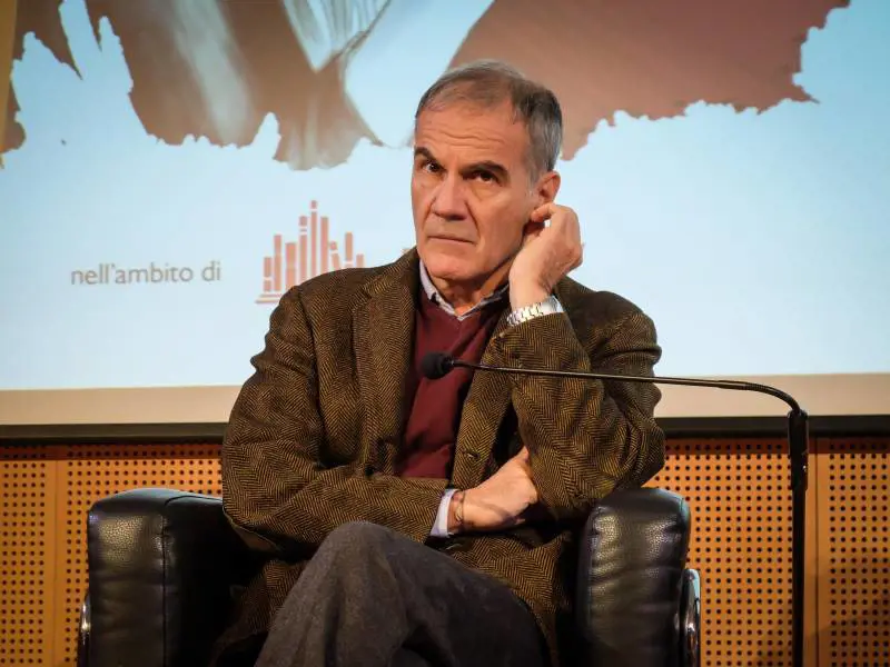 Superbia, livore e retorica. Il mondo "pietoso" di Albinati