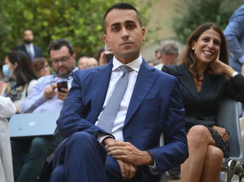 Di Maio scivola sul sesso in tv