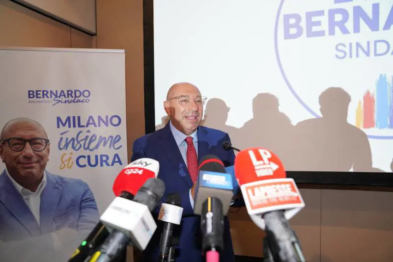 Sala lancia appelli, il centrodestra chiede la linea durissima