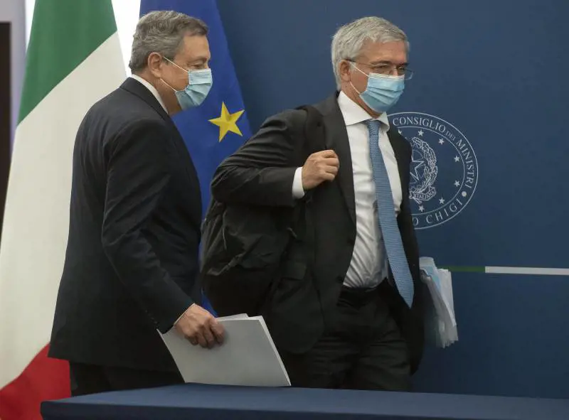 Il governo vara il nuovo catasto. La Lega lascia il Cdm: "Non va bene"