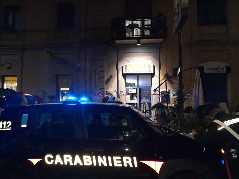 Uccide una donna e ne accoltella due. Straniero arrestato: "Allah è con me"