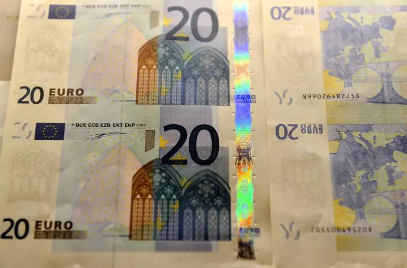 Arriva una batosta da 922 euro a famiglia