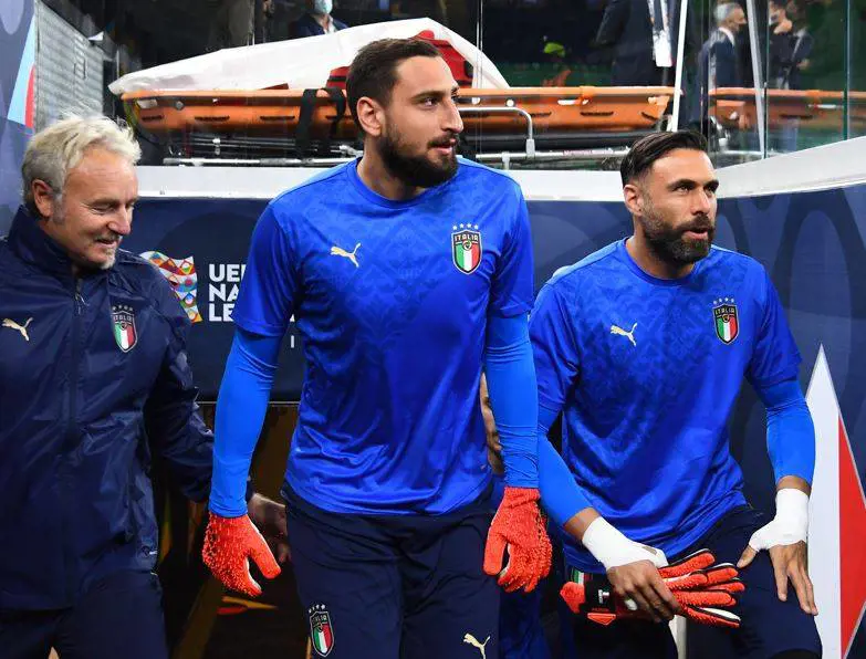 Donnarumma, accoglienza di fuoco a San Siro