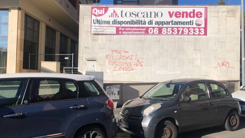 Scritta vandalica comitato Michetti