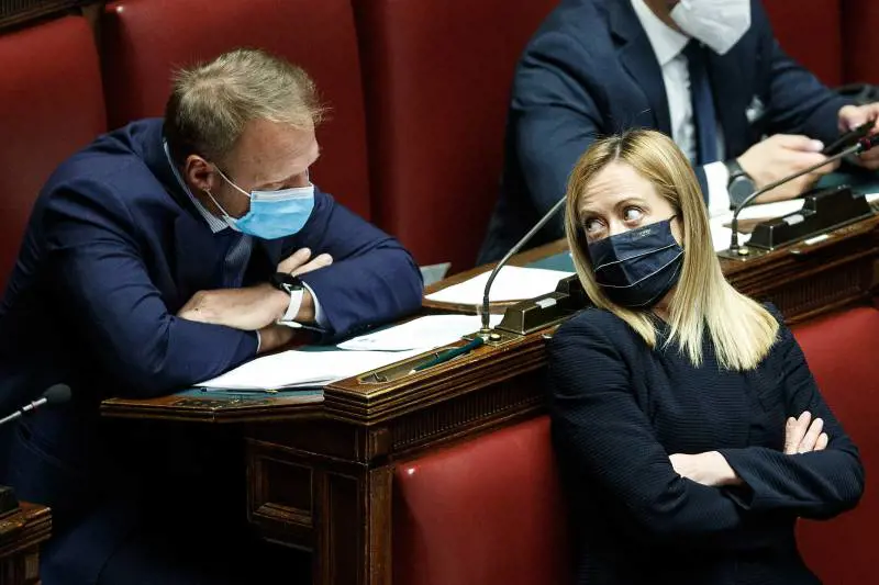 FdI smonta Lamorgese: "Fn strumentale". Ira Pd: "Inaccettabile"