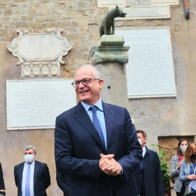 Gualtieri parte con una promessa: "Città ripulita entro Natale"
