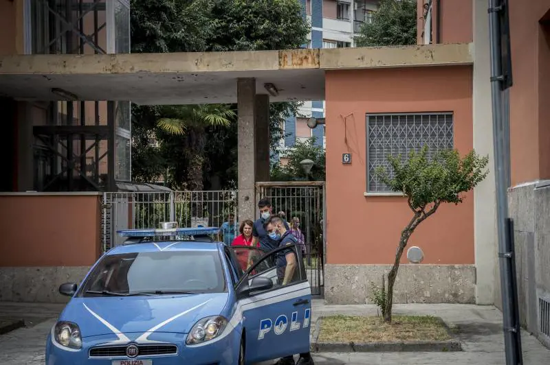 Violenta rissa tra indiani: un morto e 10 feriti