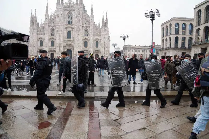 No Pass, linea dura del questore "Basta, solo percorso obbligato"